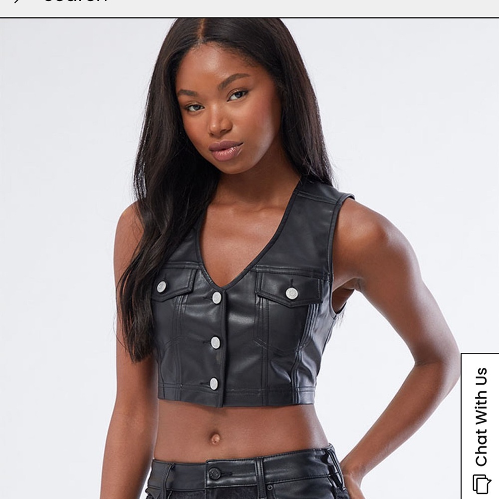 ❤️ 2/$25 Pacsun Black Ultra Cropped Faux Leather Vest women’s size S